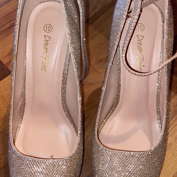 Heels - Picture 5 of 7